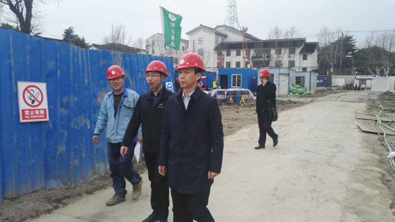 8.我院天房苏州项目顺利实施4.2-院领导带队实地踏勘项目现场情况.jpg